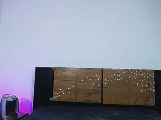 emerald00's Live Sex Cam Show
