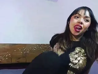 emerald00's Live Sex Cam Show