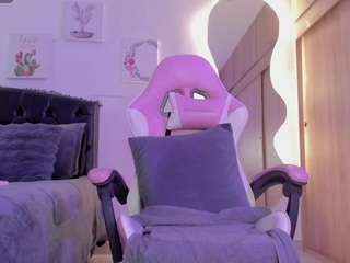 le modèle miss-amarantha est en webcam porno dans un show sur le site camsoda, il possède les tags suivants: anal,ride-torso,anal-toys,middle-aged,naked,oil,orgasm,pantyhose,pussy,red hair,role play,lingerie,sexmachine,sexting,shaved pussy,spank,strip,tattoos,tittyfuck,toys