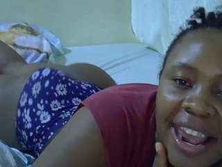 le modèle cutejasmine1 est en webcam porno dans un show sur le site camsoda, il possède les tags suivants: ass,masturbation,young adult,thong,teen 18,tease,strip,squirting,spank,asshole,sexcam,lingerie,hairy-pussy,flashing,fingers,dildo,cum,blue eyes,blowjob,black hair