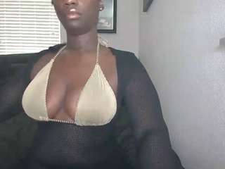 lailuxe Live Webcam on CamSoda