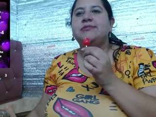 emily-nessa Live Webcam on CamSoda