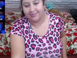 EMILY-NESSA live cam preview