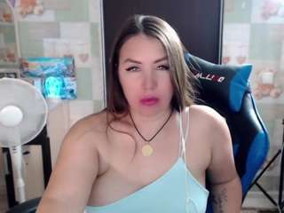 korolek12 Live Webcam on CamSoda