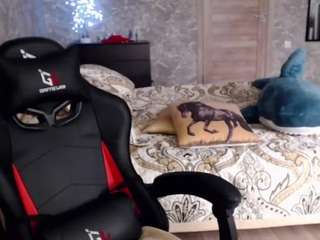 korolek12 live cam profile