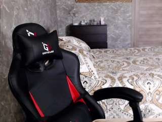 korolek12 live webcam show