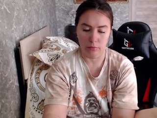 korolek12 live webcam show