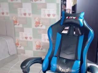 Korolek12 live cam preview