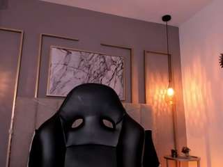 samantha-brooke's CamSoda show and profile