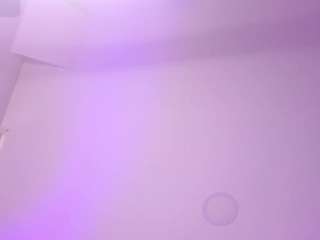 Samantha-Brooke live webcam show