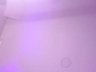 Samantha-Brooke live webcam show