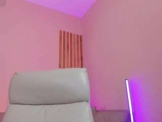 Samantha-Brooke live cam preview
