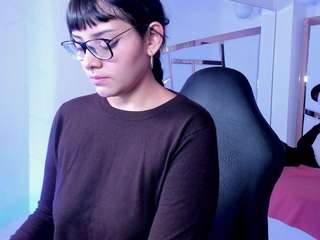 suggarbaby3x Live Webcam on CamSoda