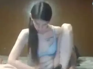 heavenskyyee's Live Sex Cam Show
