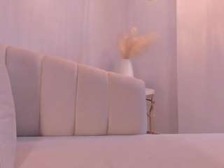 naomisainz Live Webcam on CamSoda