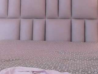 naomisainz webcam