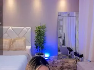 NiaBennet's Live Sex Cam Show