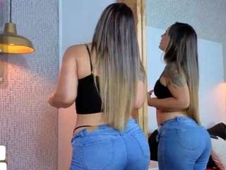 paola-reyy Live Webcam on CamSoda