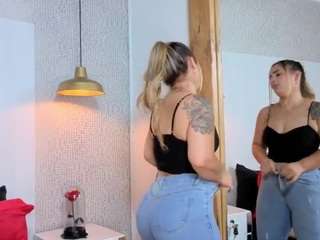 paola-reyy Live Webcam on CamSoda