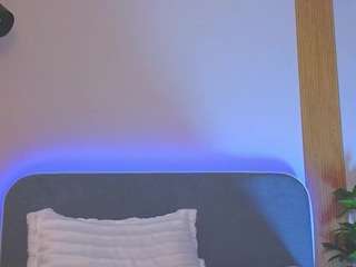 kirakis Sex Cam Show