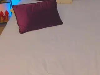 Kira's Live Sex Cam Show