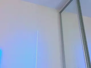 Kira's Live Sex Cam Show