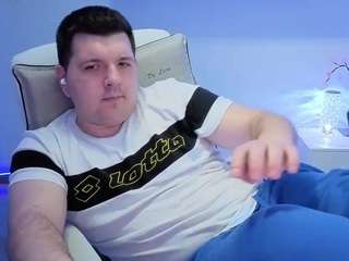 basystem8's CamSoda show and profile