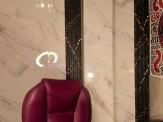 sexy-tatty-ts's CamSoda show and profile