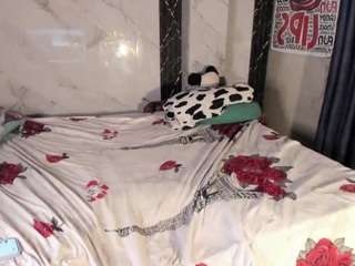 sexy-tatty-ts webcam model