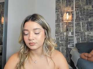 shofia-vega's live room