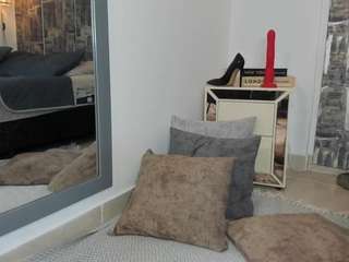 shofia-vega's live room