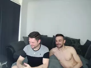 twotwinkhusbands's Live Sex Cam Show