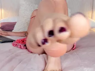 Eliza-Thomson's Live Sex Cam Show