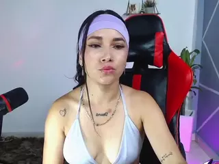 lucyy-rose's Live Sex Cam Show