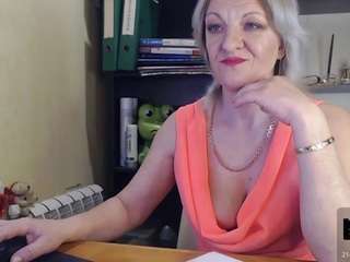 le modèle wondernadin est en webcam porno dans un show sur le site camsoda, il possède les tags suivants: anal,lush,toys,strapon,squirt,solo,small ass,orgasm,no drinking,natural,muscle,middle aged,anal toys,mature,lovense,blue eyes,ass,asshole,bedroom,living room