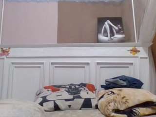 sella-bella's live room