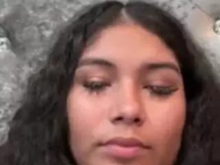 lilywhite1's Live Sex Cam Show