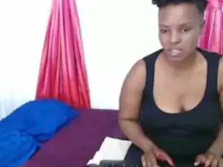 CurvyLolo22's Live Sex Cam Show