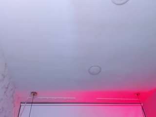  roxyandsantis chat room