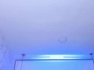 Check-out Roxyandsantis, she wants to orgasm for your enjoyment roxyandsantis from CamSoda