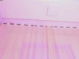 Live webcam model ta7mm3y on Soda Cams