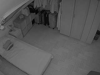 voyeurcam-julmodels-bed-7 camsoda