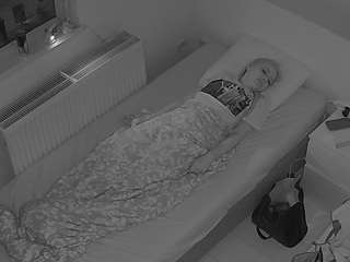 Voyeurcam-julmodels-bed-7