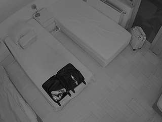 voyeurcam-julmodels-bed-7