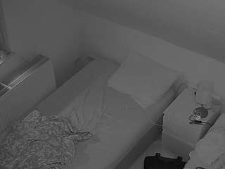 voyeurcam-julmodels-bed-7 Free Cam Model camsoda