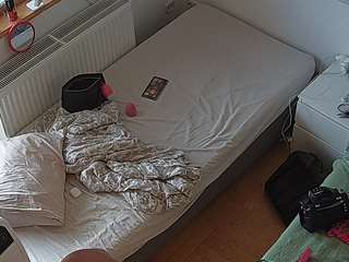 camsoda voyeurcam-julmodels-bed-7