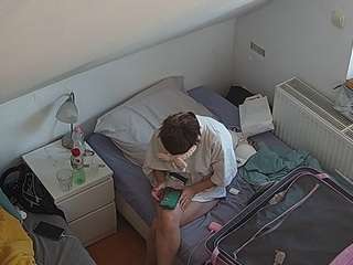 camsoda voyeurcam-julmodels-bed-7