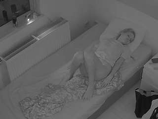 voyeurcam-julmodels-bed-7 camsoda Nsfw Cams 