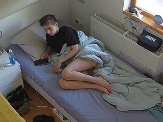 Milf Public camsoda voyeurcam-julmodels-bed-7