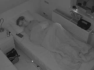 Chaturbqate camsoda voyeurcam-julmodels-bed-7